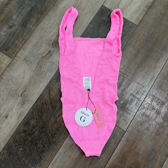 Hunza G square neck one piece swimsuit in bubblegum - Picture 4 of 6